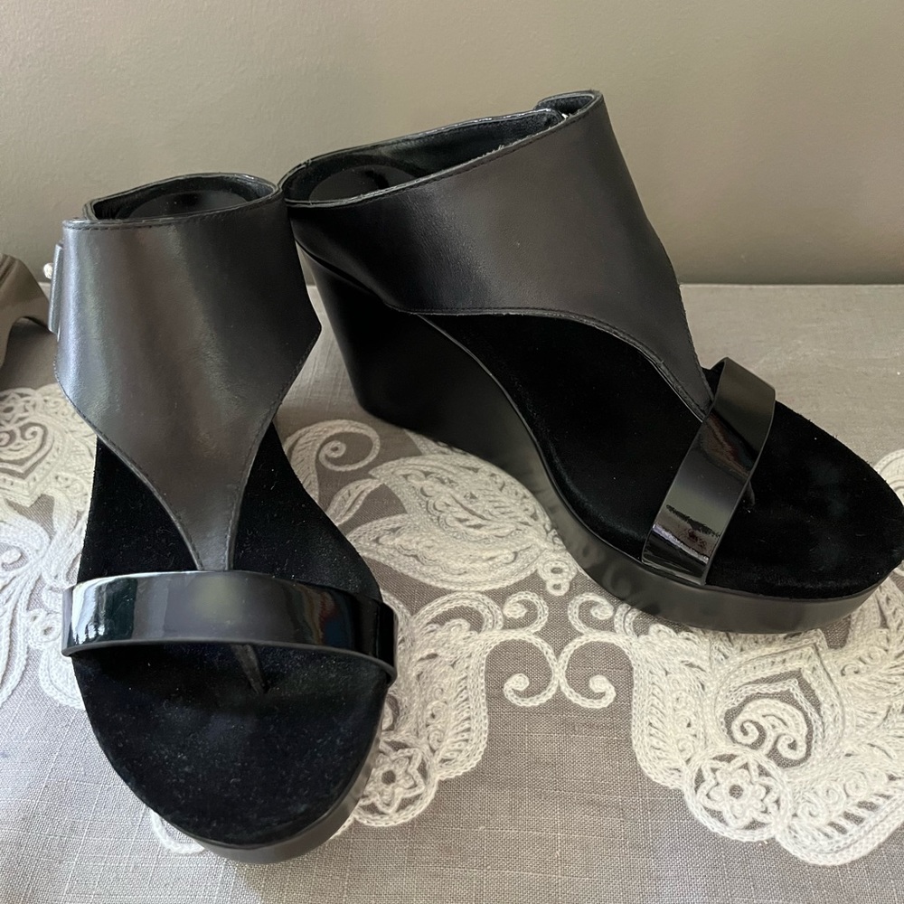 Donald Pliner jewel sandals